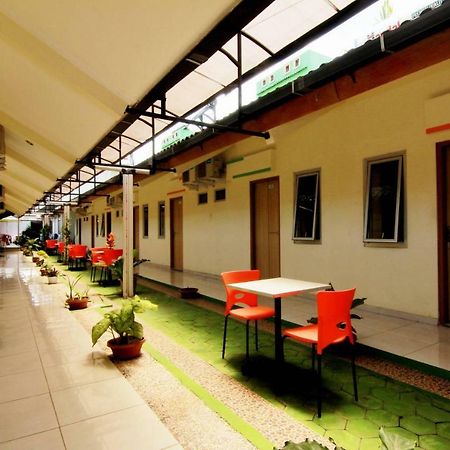 Masrilink'S Guest House Yogyakarta Exterior photo